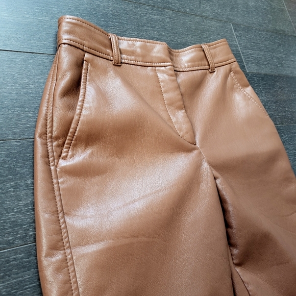 Aritzia Babaton Command Cropped Pant Mid-rise Vegan Leather Pants - Picture 9 of 12